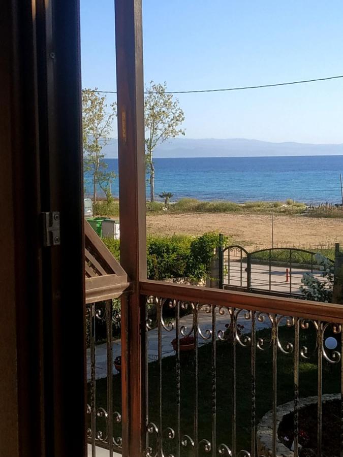 Studios Galanis Afytos Exterior photo