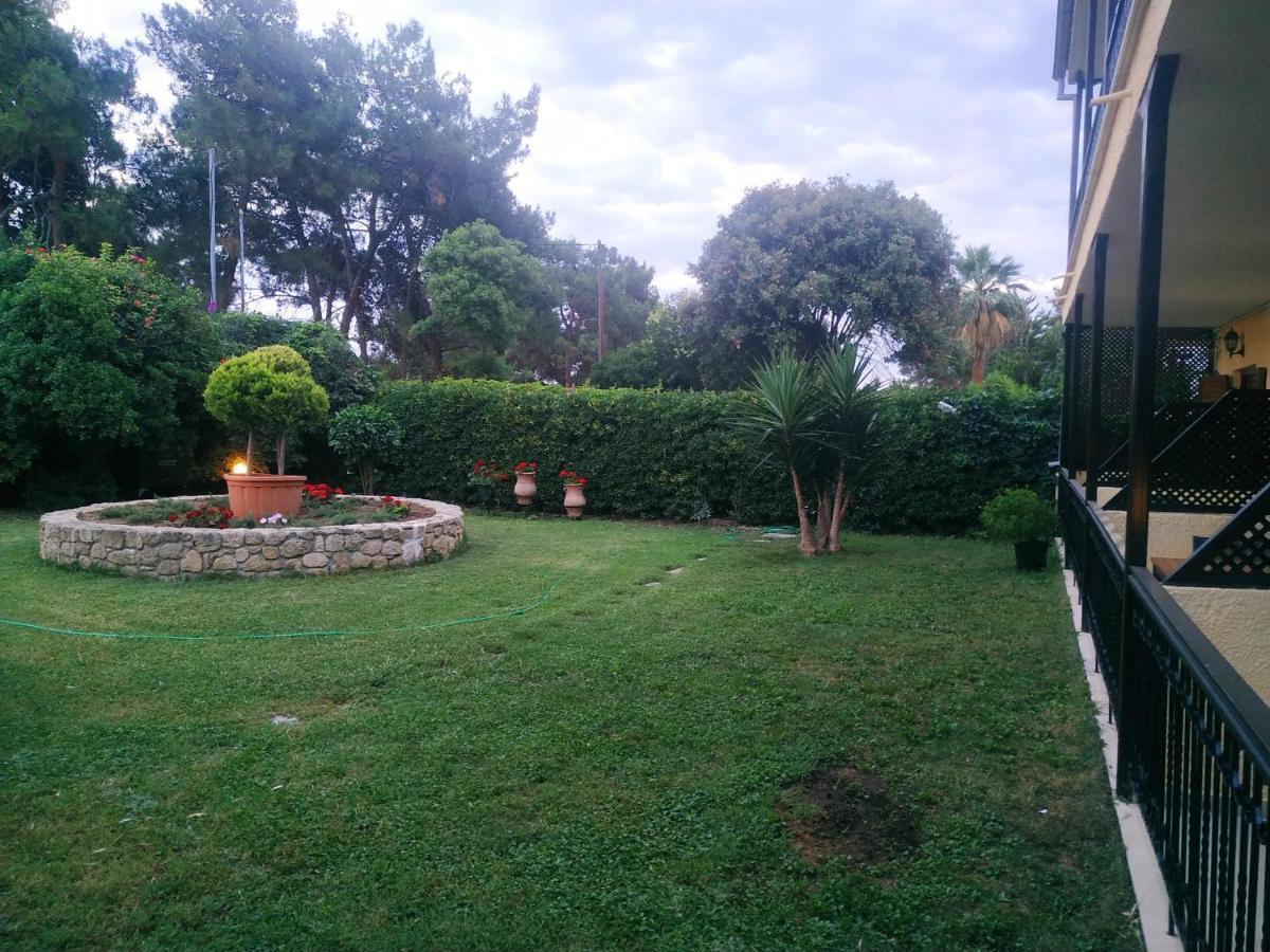 Studios Galanis Afytos Exterior photo